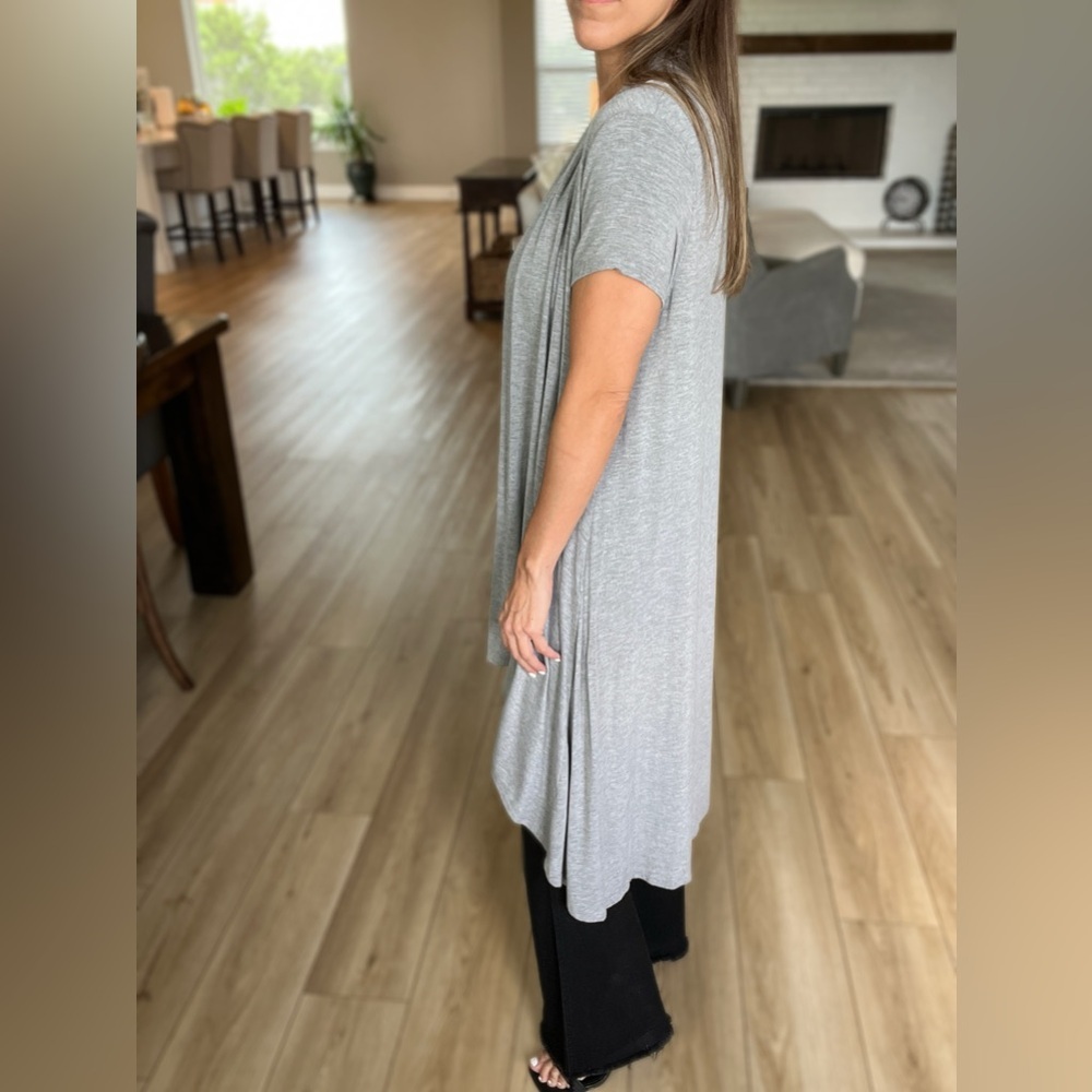Grey Short Sleeve Duster - Size Small - Picture 5 of 10